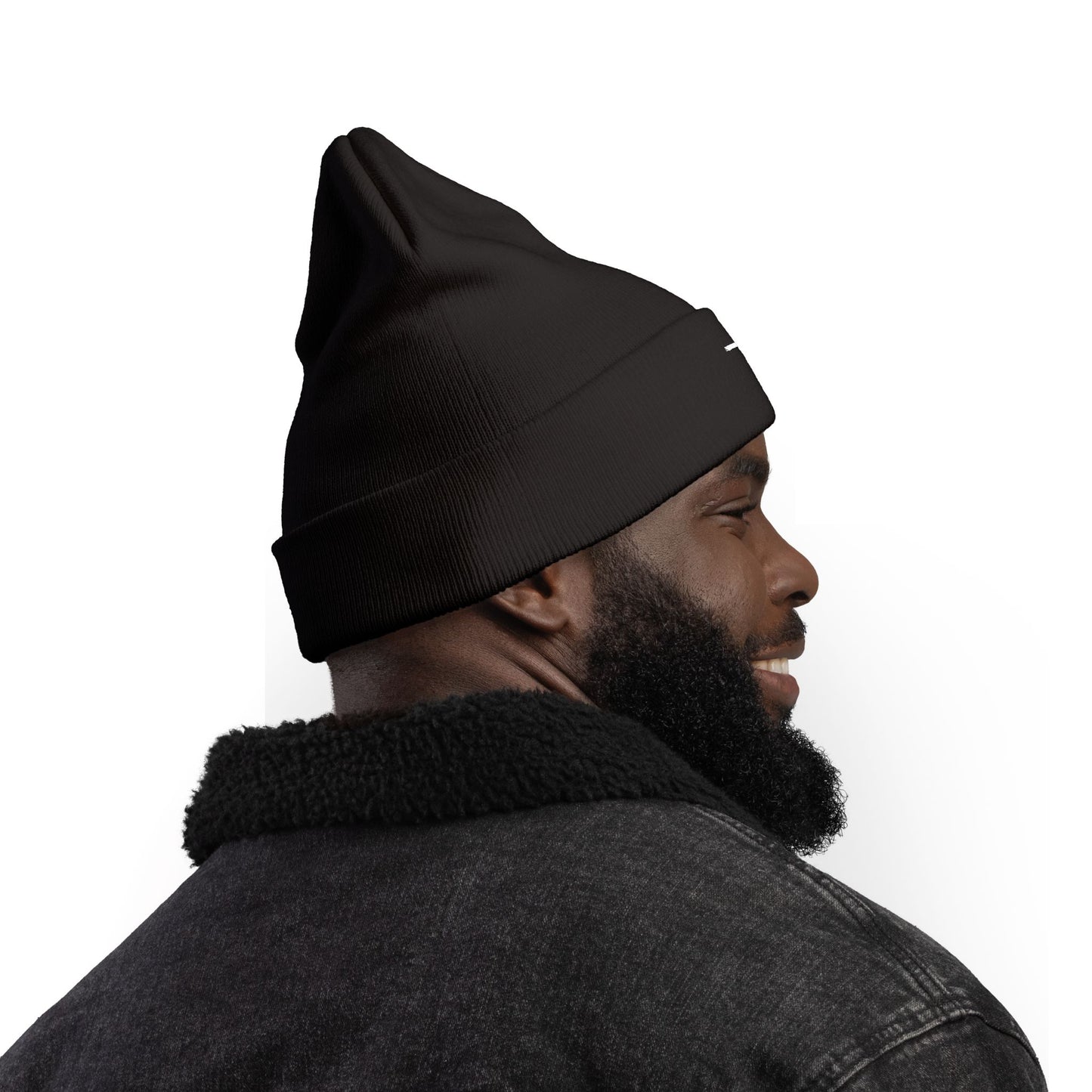 ESSENTIALS - The Beanie (Black)